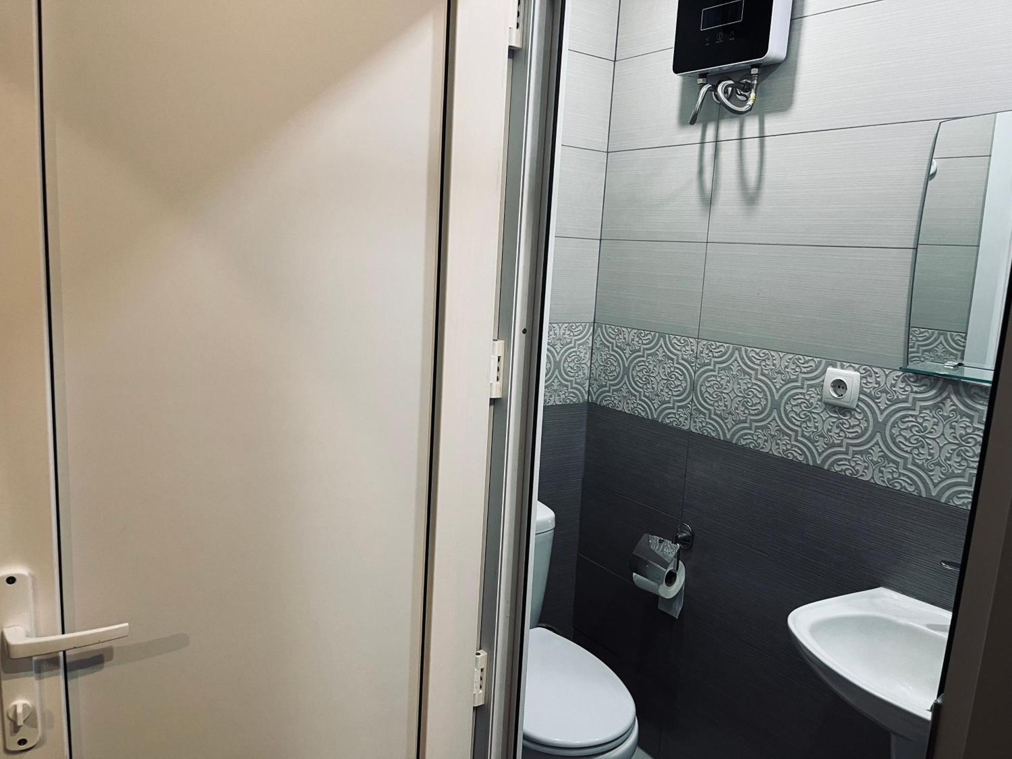 Lets Go - Apartment Tbilisi Luaran gambar